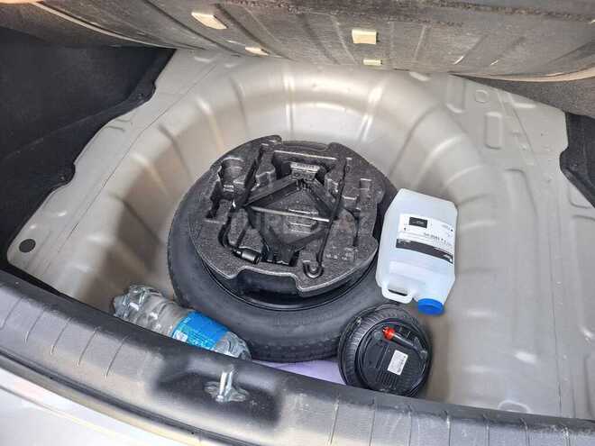 Hyundai Elantra 2019, 136,794 km - 2.0 l - Qax