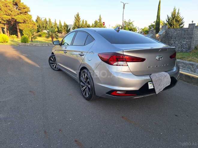 Hyundai Elantra 2019, 136,794 km - 2.0 l - Qax