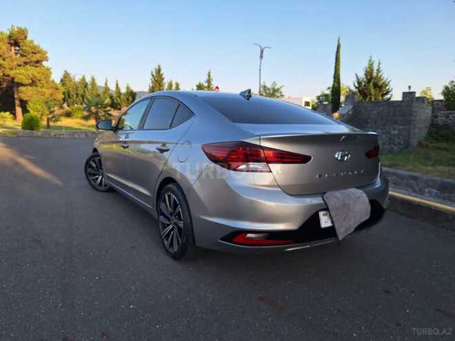 Hyundai Elantra 2019, 136,794 km - 2.0 l - Qax