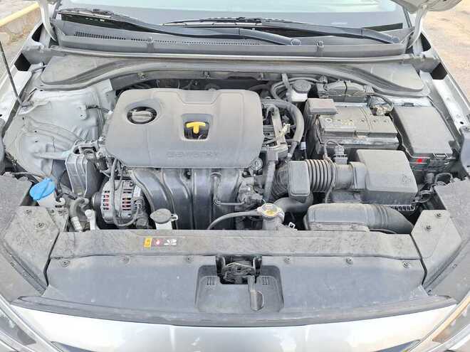 Hyundai Elantra 2019, 136,794 km - 2.0 l - Qax