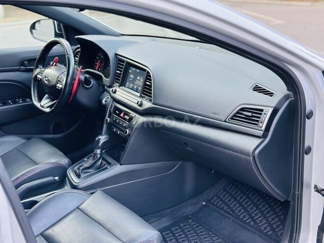 Hyundai Elantra 2017, 140,000 km - 1.6 l - Bakı
