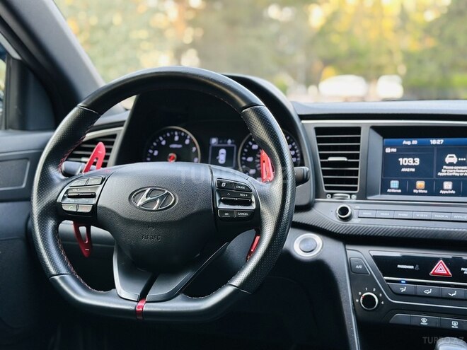 Hyundai Elantra 2017, 140,000 km - 1.6 l - Bakı
