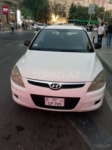Hyundai i30 2007, 365,000 km - 1.4 л - Bakı