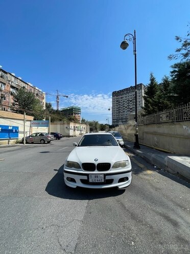 BMW 320 2002, 286,000 km - 2.2 л - Bakı