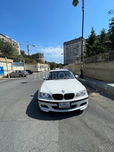 BMW 320 2002, 286,000 km - 2.2 л - Bakı