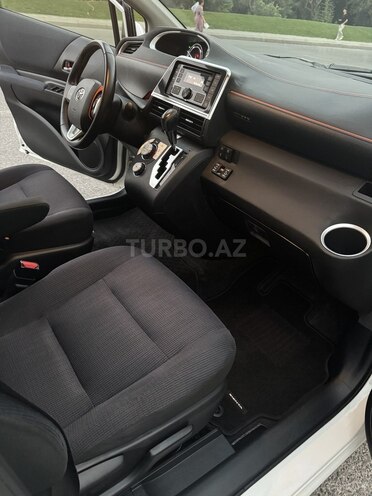 Toyota Sienta 2016, 74,000 km - 1.5 l - Bakı