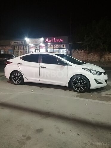 Hyundai Elantra 2015, 212,000 km - 1.8 л - Bakı