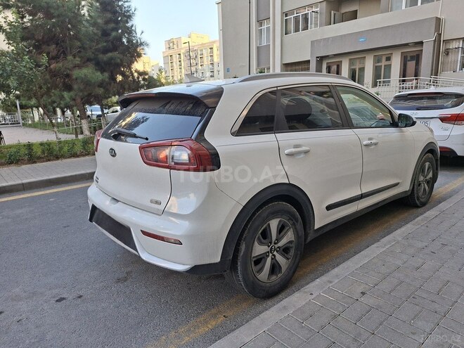 Kia Niro 2016, 135,210 km - 1.6 l - Bakı