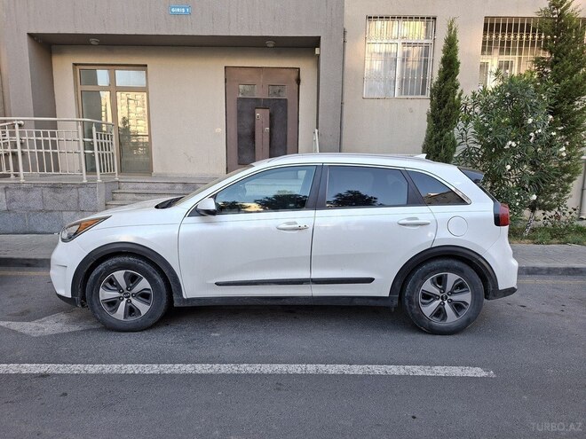 Kia Niro 2016, 135,210 km - 1.6 l - Bakı