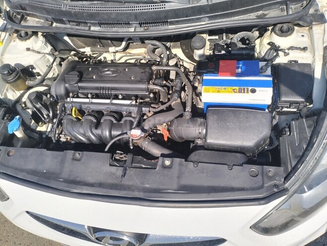 Hyundai Accent 2013, 230,000 km - 1.6 l - Bakı