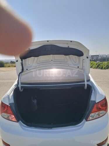 Hyundai Accent 2013, 230,000 km - 1.6 l - Bakı