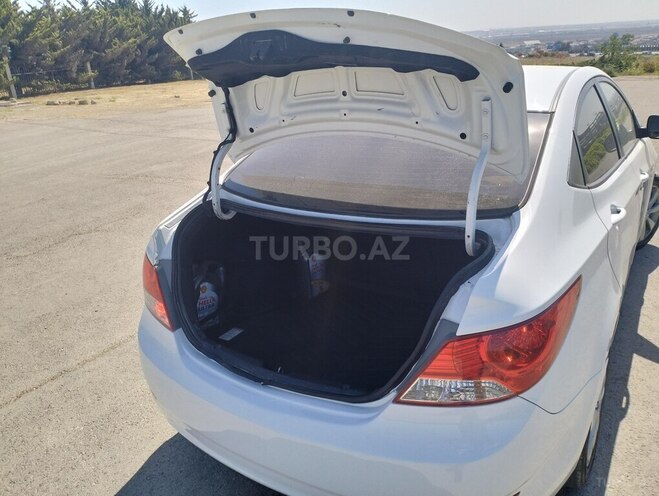 Hyundai Accent 2013, 230,000 km - 1.6 l - Bakı