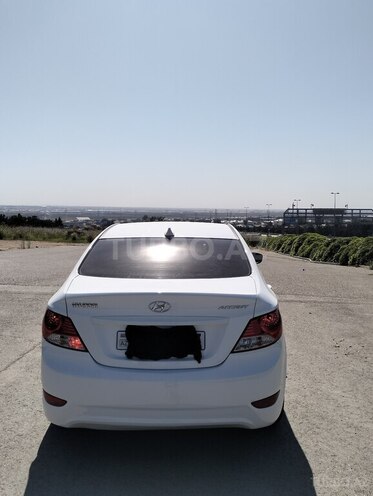 Hyundai Accent 2013, 230,000 km - 1.6 l - Bakı