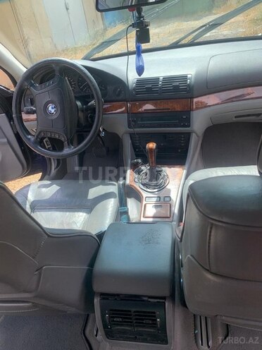 BMW 528 1998, 382,000 km - 2.8 l - Bakı