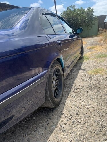 BMW 528 1998, 382,000 km - 2.8 l - Bakı
