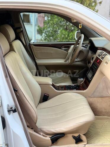 Mercedes E 240 1998, 380,000 km - 2.4 l - Bakı