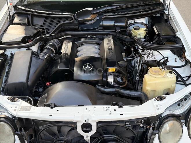 Mercedes E 240 1998, 380,000 km - 2.4 l - Bakı