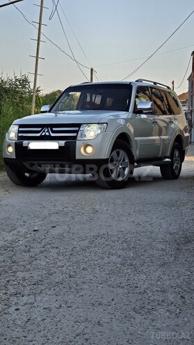 Mitsubishi Pajero 2008, 184,000 km - 3.0 л - Bakı
