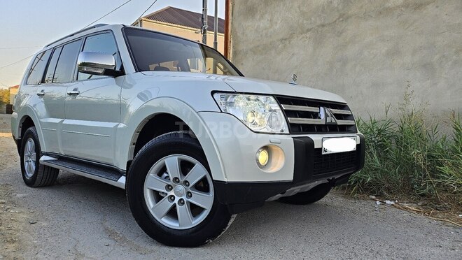 Mitsubishi Pajero 2008, 184,000 km - 3.0 л - Bakı