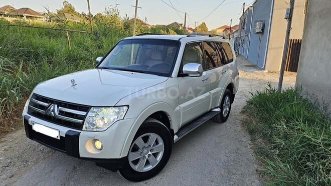 Mitsubishi Pajero 2008, 184,000 km - 3.0 л - Bakı