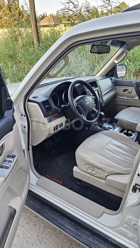 Mitsubishi Pajero 2008, 184,000 km - 3.0 л - Bakı