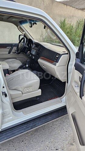 Mitsubishi Pajero 2008, 184,000 km - 3.0 л - Bakı