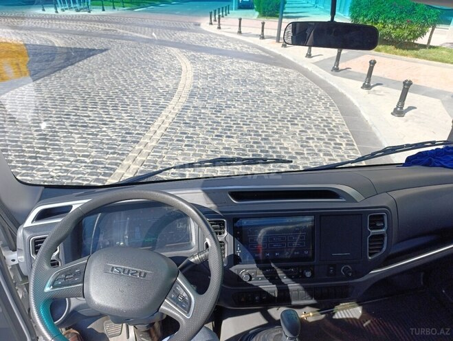 Isuzu  2025, 0 km - 2.5 l - Bakı