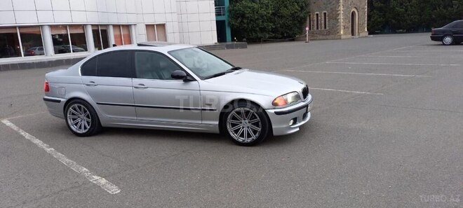 BMW 320 2000, 330,000 km - 0.3 л - Qazax