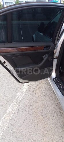 BMW 320 2000, 330,000 km - 0.3 л - Qazax