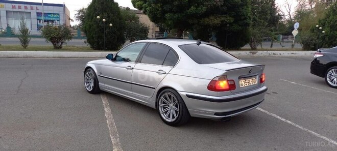 BMW 320 2000, 330,000 km - 0.3 л - Qazax