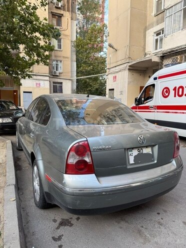 Volkswagen Passat 2004, 337,000 km - 1.8 l - Bakı