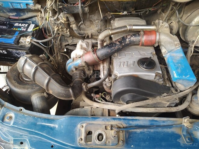 GAZ Sobol 2004, 300,000 km - 2.4 l - Salyan