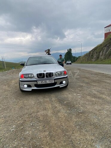 BMW 320 2000, 330,000 km - 0.3 л - Qazax