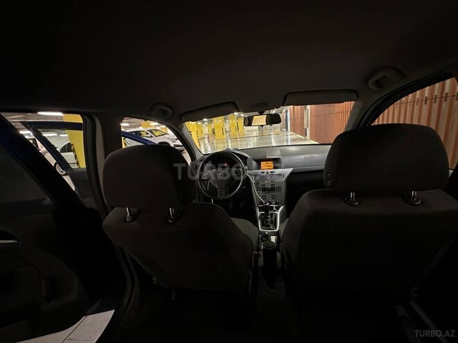 Opel Astra 2009, 320,000 km - 1.4 l - Gəncə
