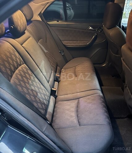 Mercedes C 200 2000, 275,000 km - 2.0 l - Sumqayıt