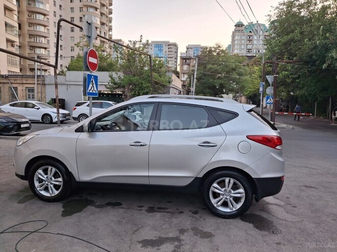Hyundai ix35 2013, 115,000 km - 2.4 l - Bakı