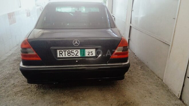 Mercedes C 180 1996, 430,000 km - 1.8 л - Yevlax