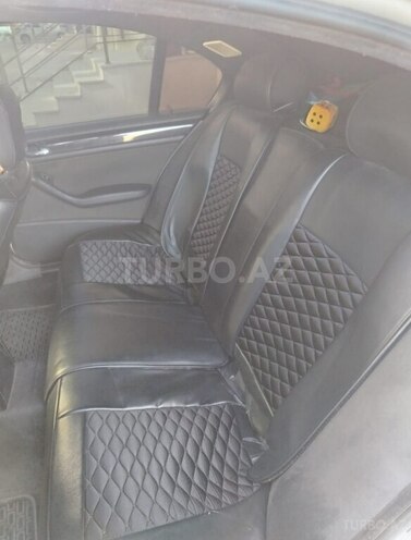 BMW 318 2004, 260,000 km - 2.0 l - Bakı