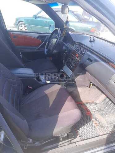 Mercedes E 200 1996, 412,000 km - 2.0 l - Bakı