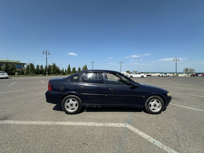 Opel Vectra 1996, 430,000 km - 2.0 l - Sumqayıt