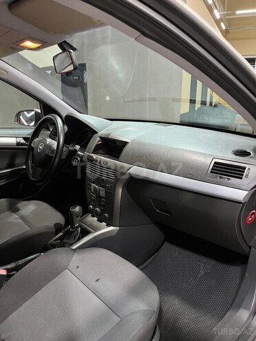Opel Astra 2006, 250,000 km - 1.4 l - Sumqayıt