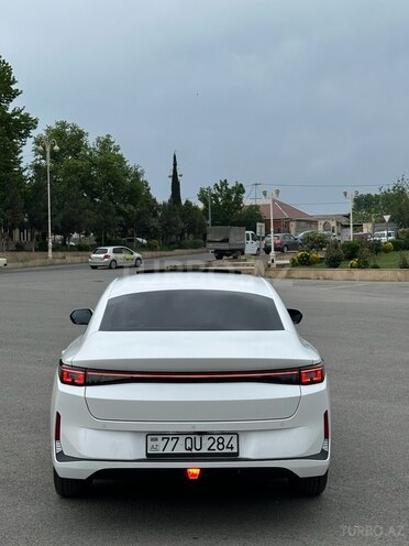 Changan Qiyuan A05 2025, 18,000 km - 1.5 л - Bakı