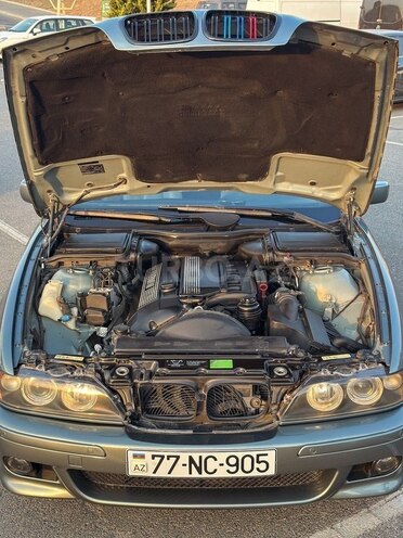 BMW 525 2001, 273,588 km - 2.5 l - Bakı