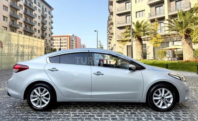 Kia K3 2016, 176,000 km - 1.6 l - Bakı