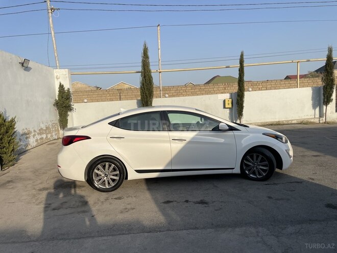 Hyundai Elantra 2015, 144,250 km - 2.0 l - Bakı