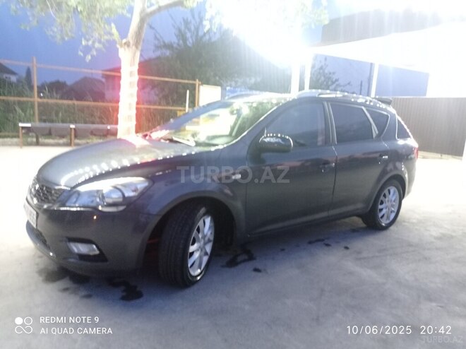 Kia  2011, 200,000 km - 1.4 l - Ucar