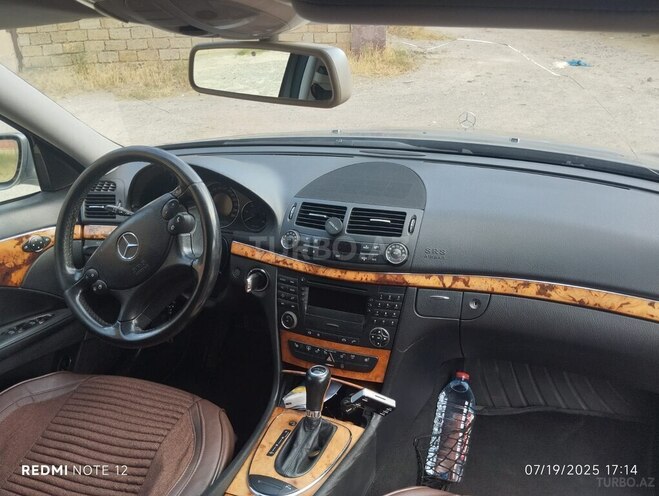 Mercedes E 220 2008, 297,000 km - 2.2 л - Bakı