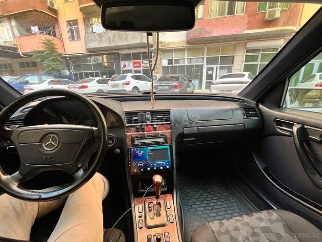 Mercedes C 200 2000, 243,000 km - 2.0 l - Bakı