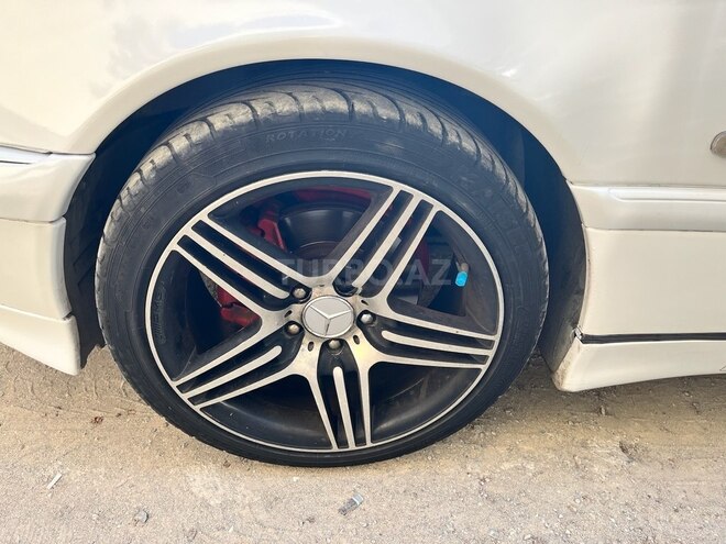 Mercedes C 200 2000, 243,000 km - 2.0 l - Bakı