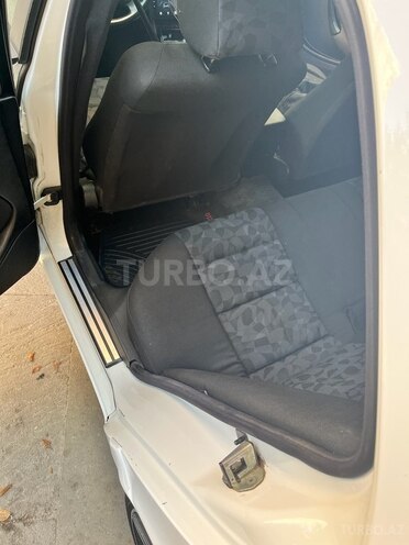Mercedes C 200 2000, 243,000 km - 2.0 l - Bakı